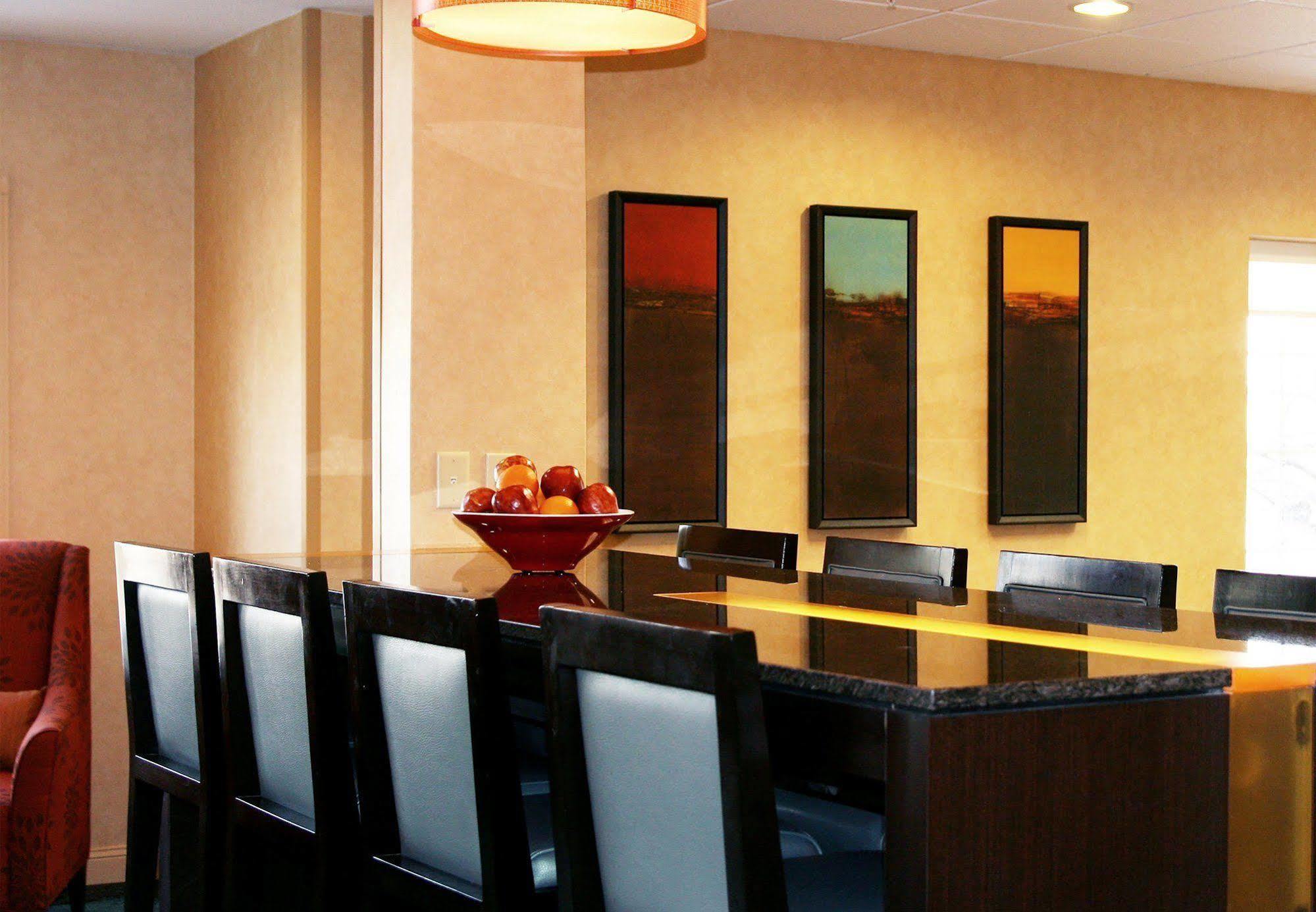 Residence Inn By Marriott Buffalo Galleria Mall Cheektowaga Restaurant foto